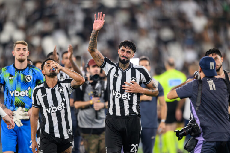 Barboza retorna ao Nilton Santos como adversário e enfrenta o Botafogo