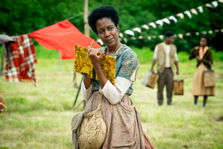 Bienal revela teaser do filme sobre Carolina Maria de Jesus