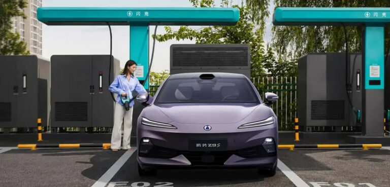 BYD acelera teste: 30.000 km e 350 cargas ultrarrápidas no Yangwang U7