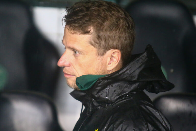 Coritiba arranca empate dramático por 3 a 3 contra o Athletico