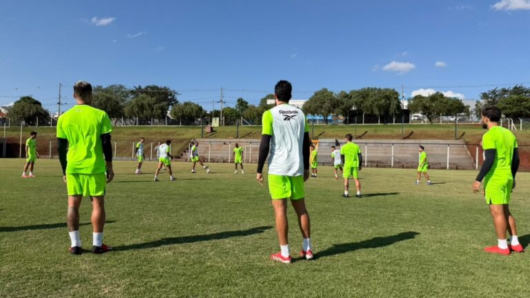 Cristian mantém mistério e Santa Cruz ajusta ataque para Maringá