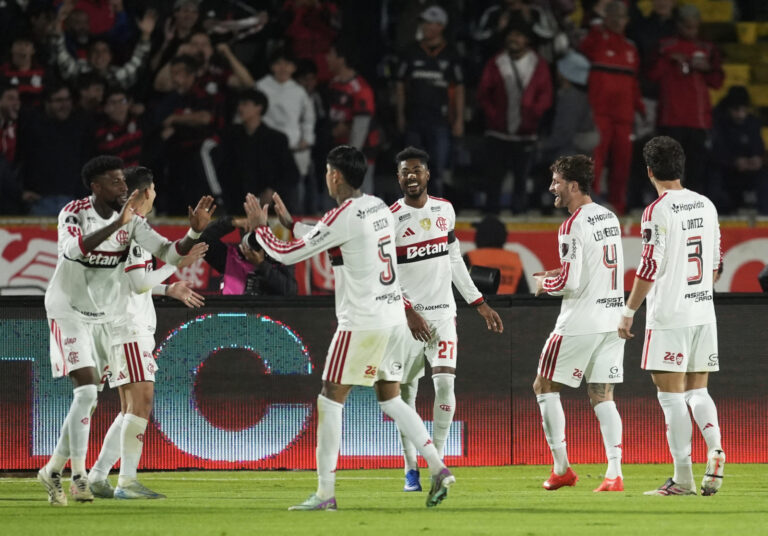 Flamengo promove rodízio e preserva titulares para duelo no Maracanã