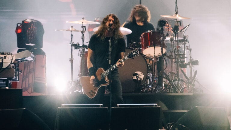 Foo Fighters mostram no Rock in Rio que o caos ainda os impulsiona