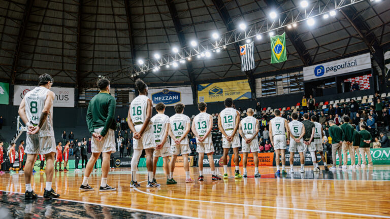 Paulistano visita Bauru em jogo decisivo por vaga na semifinal
