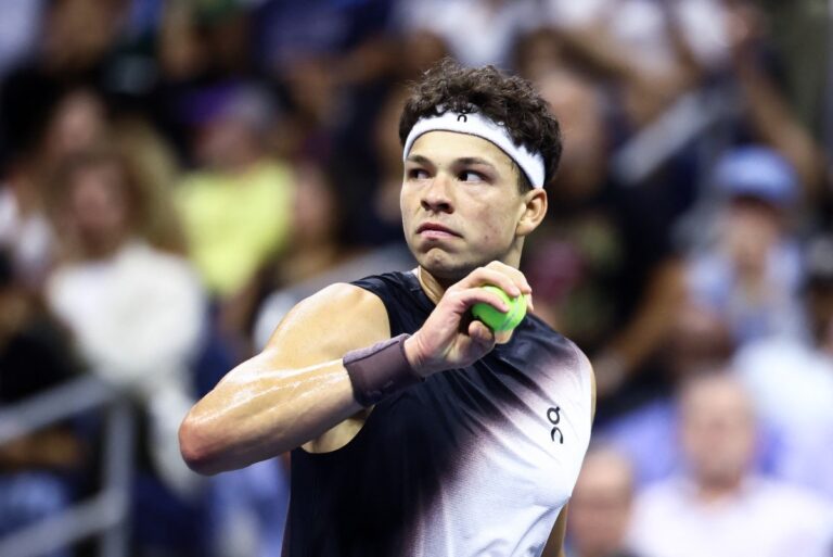 Shelton vence Tiafoe e se classifica à primeira final do US Open