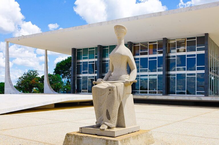 STF mantém afastamento do delegado‑geral e do diretor de Inteligência da PF