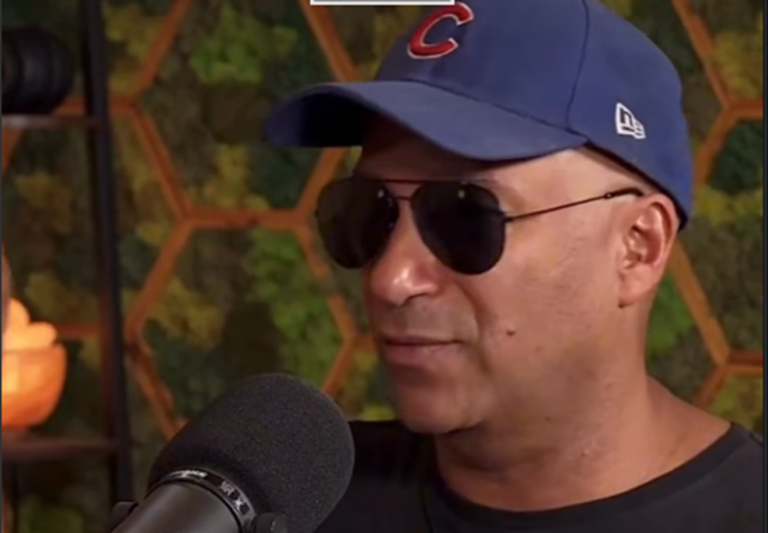 Tom Morello conta como um estranho ouviu Rage Against the Machine primeiro