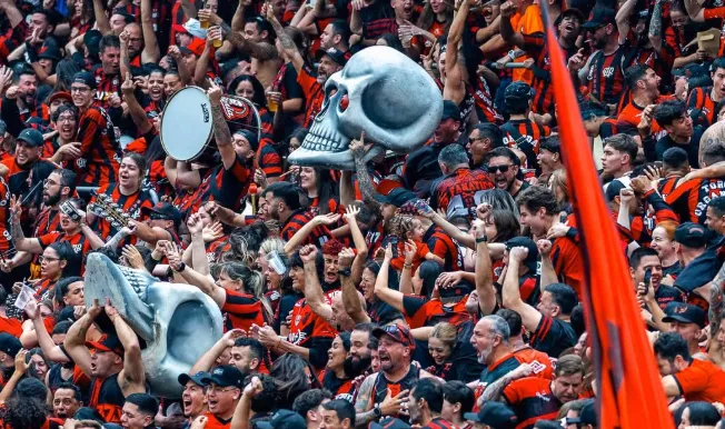 Athletico-PR busca manter vaga no G-4 contra Atlético-MG na Baixada