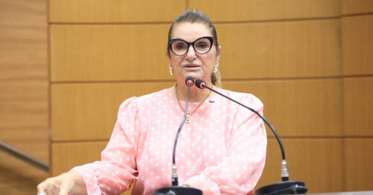 Áurea Ribeiro convoca mulheres a atualizar exames no Outubro Rosa