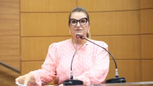 Áurea Ribeiro ressalta prevenção e amplia alerta do Outubro Rosa na Alese