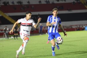 Avaí enfrenta só times da 2ª metade e busca fuga do Z-4