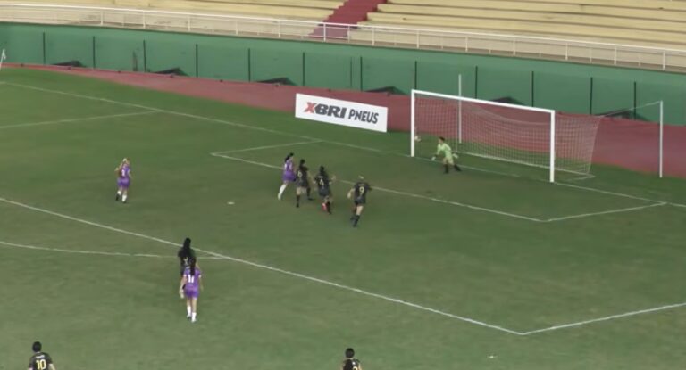 Com dois gols de Juliana, Galvez goleia Andirá e assume vice-liderança