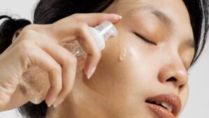 Controle o brilho: 4 hidratantes para pele oleosa a partir de R$16
