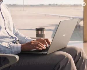 Dell apresenta 14S com até 21 horas de bateria e foco em baixo custo