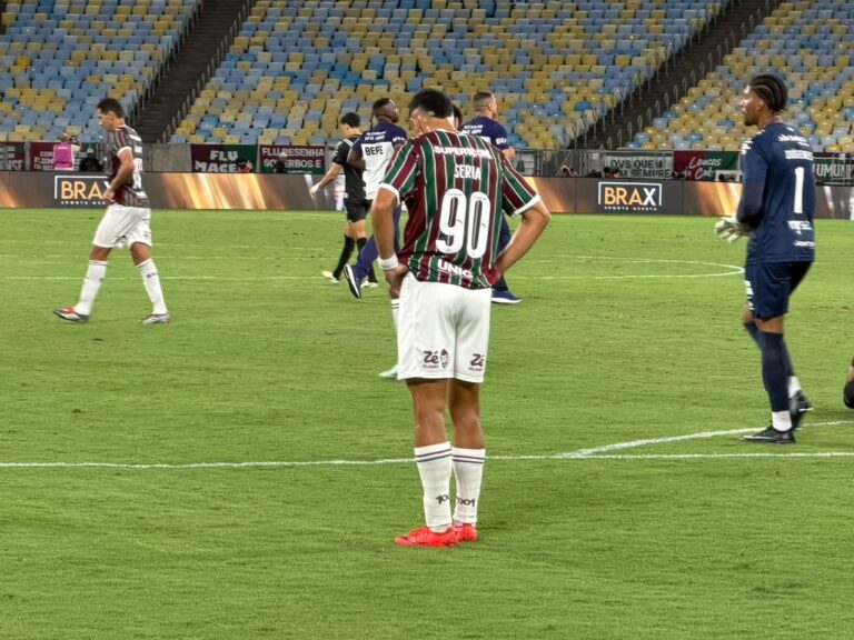 Derrota para o Santos complica Fluminense antes da volta da Libertadores