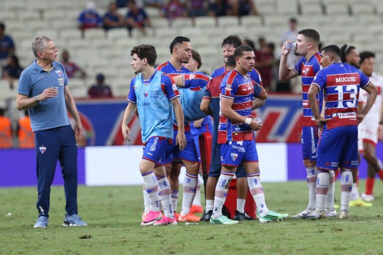 Falhas defensivas deixam Fortaleza exposto: oito gols em sete jogos