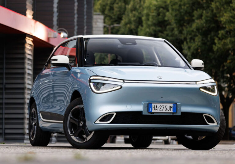Jeep prepara SUV elétrico compacto e mais barato para a Europa