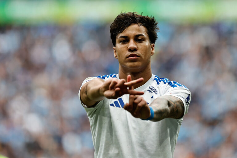 Kaio Jorge mira seleção após hat-trick que virou jogo contra Grêmio