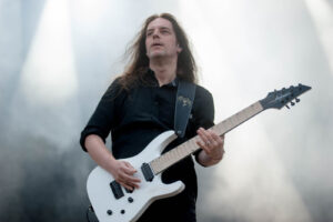 Marcus Siepen publica foto com disco do Black Sabbath e sinaliza apoio a Lula
