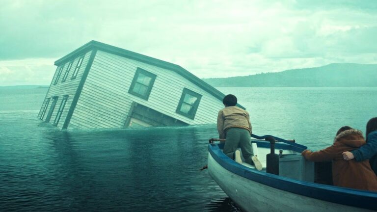 Netflix estreia ‘Profundezas’: monstro marinho ameaça vila costeira