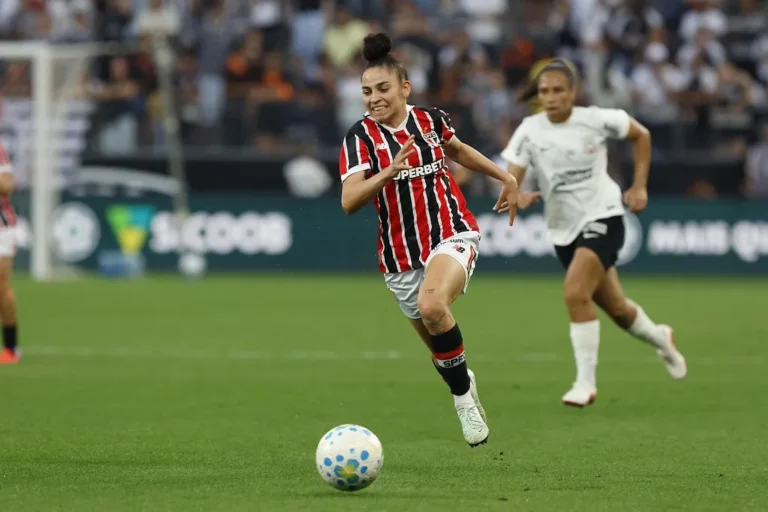 São Paulo busca empate; Corinthians precisa vencer por 2 gols no Morumbi